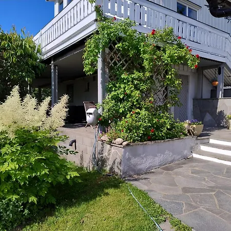 Koselig Liten Leilighet Med Hyggelig Uteplass Kragero Exterior photo