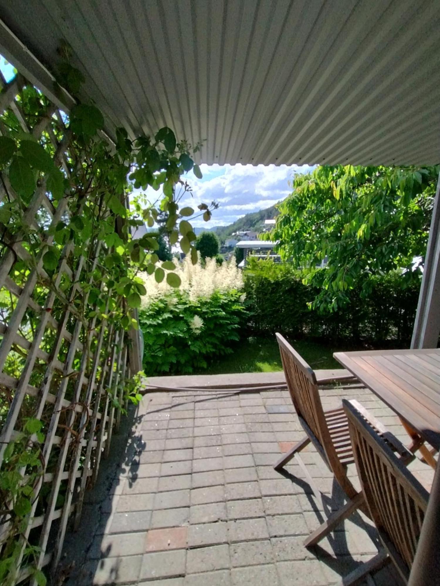Koselig Liten Med Hyggelig Uteplass Kragerø