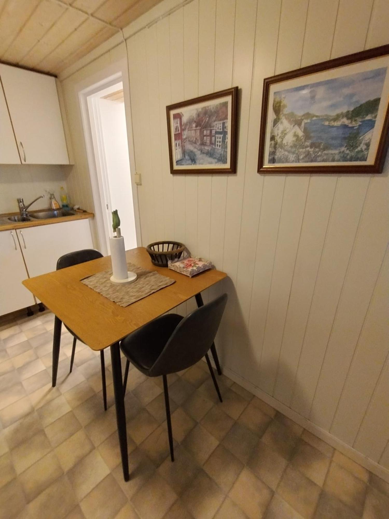 Koselig Liten Med Hyggelig Uteplass Kragerø
